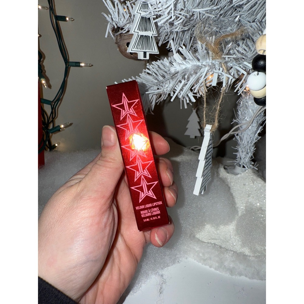 Jeffree Star Cosmetics Velour Liquid Lipstick Cut Throat Love Red Star Packaging